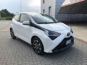 TOYOTA Aygo 1.0 VVT-i 72 CV 5 porte x-play rif. 