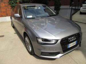 AUDI A4 2.0 TDI 120 CV S-line berlina navi solo km