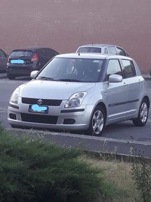 vendo suzuki swift  ago 