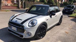 MINI Cooper SD Automatica 5 porte Hype