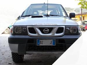 NISSAN Terrano II - 