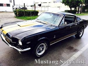 FORD Mustang Fastback 2+2 V8 Shelby GT350 Tribute Cambio