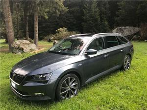 Skoda Superb 190 CV SCR DSG 4x4