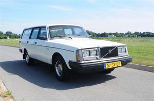 Volvo - 240 estate - 
