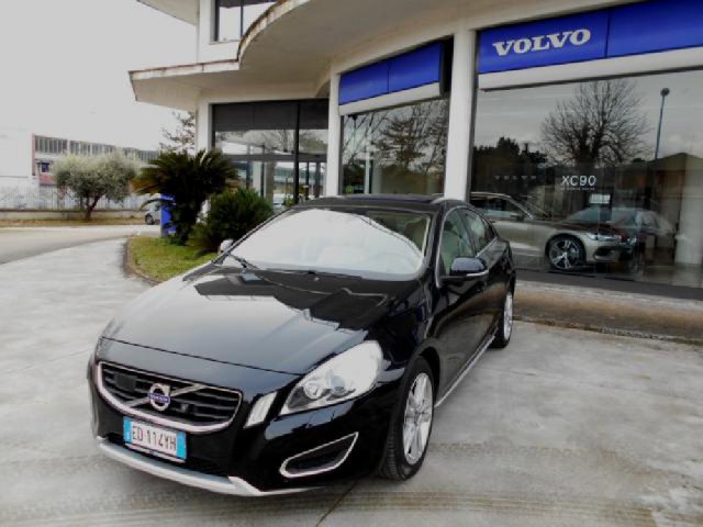 Volvo S60 D5 Geartronic Momentum