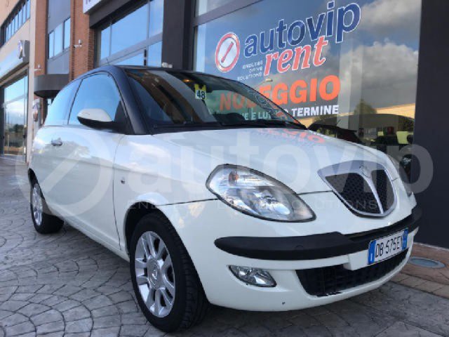 Lancia Ypsilon