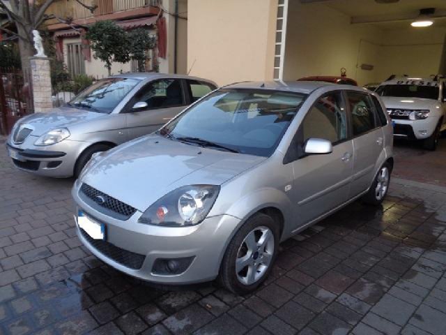 Ford Fiesta V 5p. Ghia