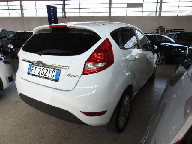 Ford Fiesta V 96CV aut. 5p. Titanium