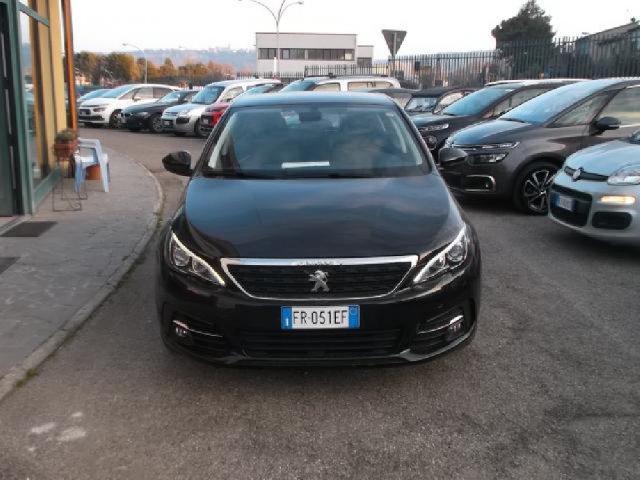 Peugeot  BlueHDi 130 S&S Business