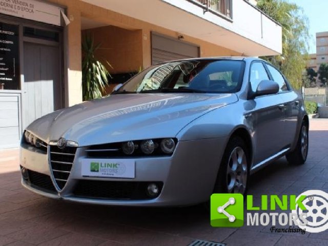 Alfa Romeo  JTDm 16V Distinctive