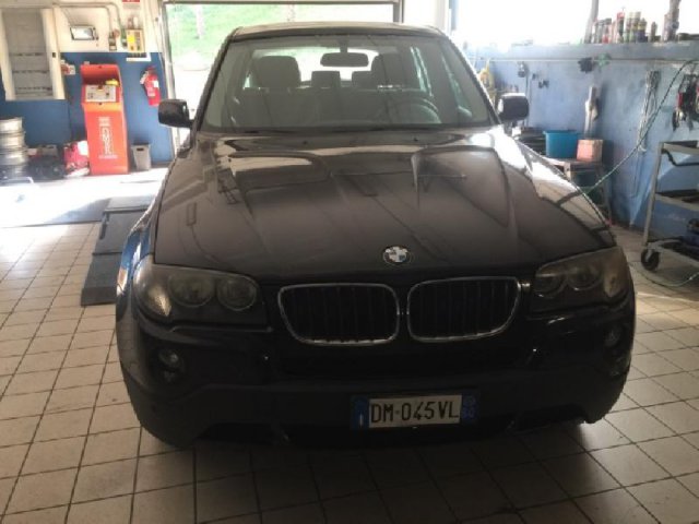 BMW X3 2.0i Attiva