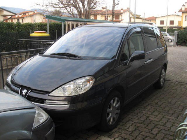 Peugeot 807