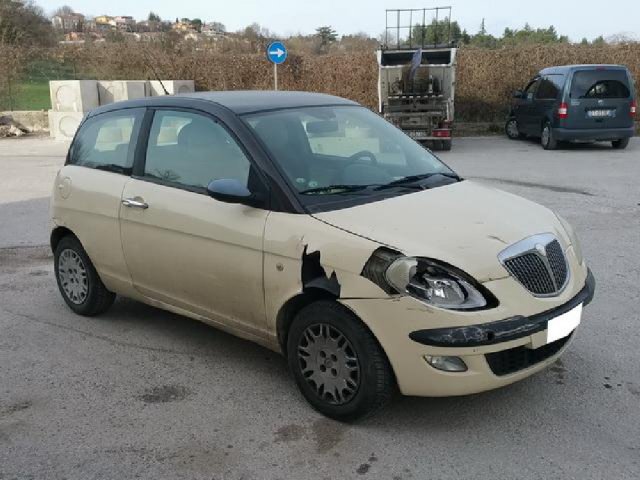 Lancia Ypsilon Multijet 16V Argento