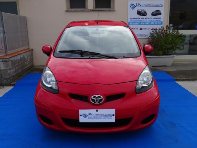 Toyota Aygo 12V VVT-i 5 porte Sol Red Edition