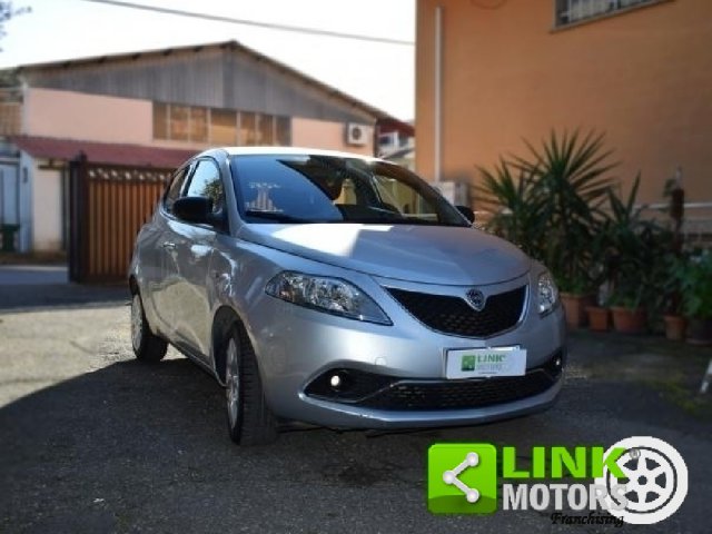 Lancia Ypsilon 1.3 MJT 95 CV 5p. S&S Gold