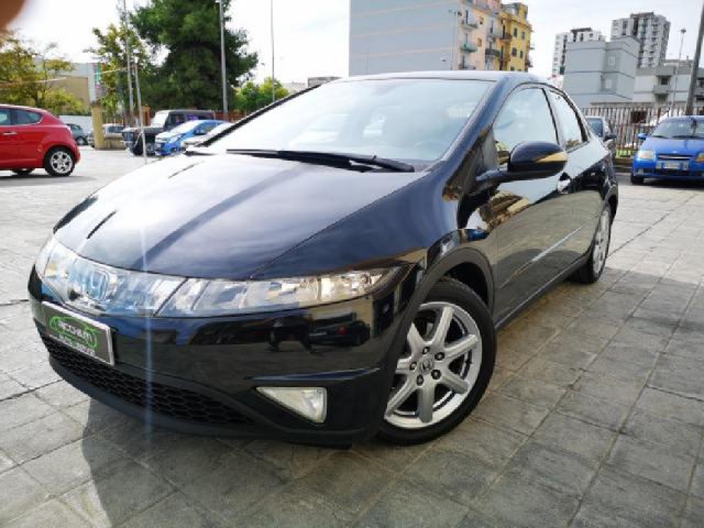 Honda Civic 2.2 i-CTDi 5p. Elegance LE