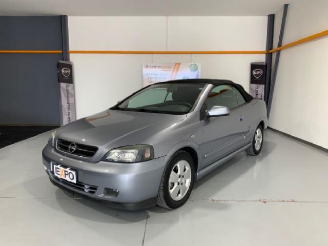 Opel Astra 1.6i 16V twin port 3p. Club