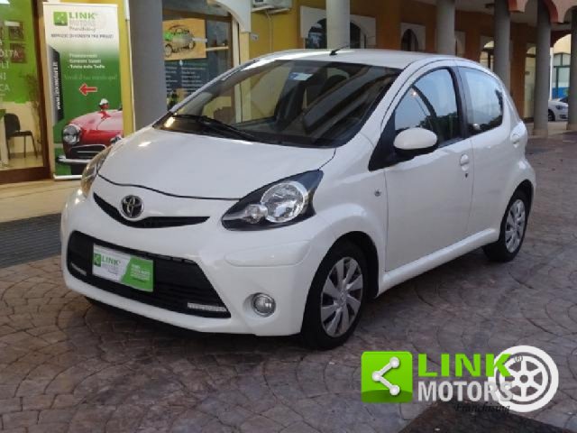 Toyota Aygo V VVT-i 5p. Lounge Conn. MMT