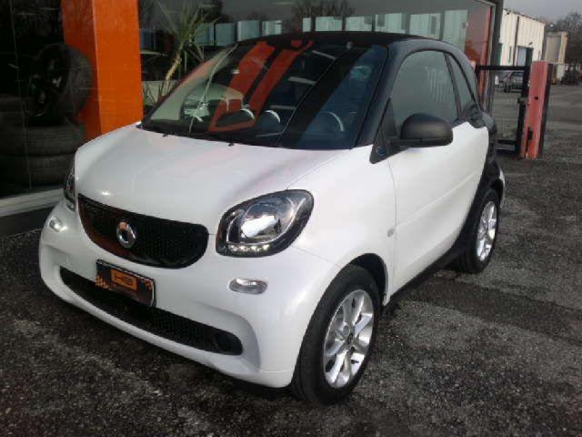 Smart ForTwo Coupe fortwo EQ Youngster
