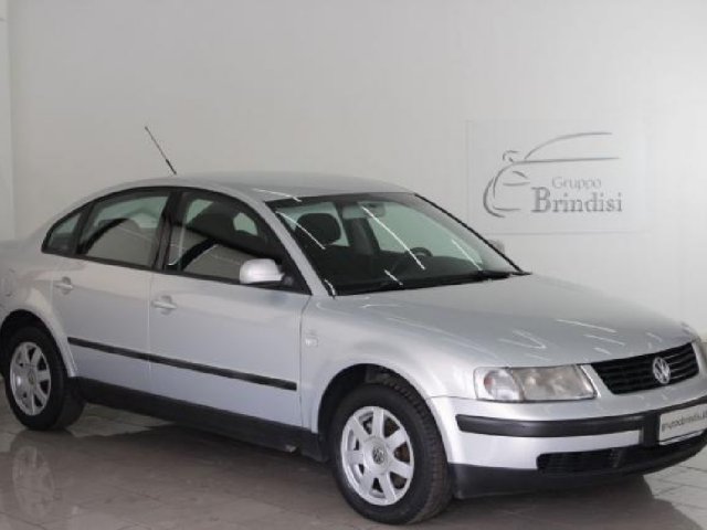 Volkswagen Passat 1.9 TDI/115 CV Comfortline