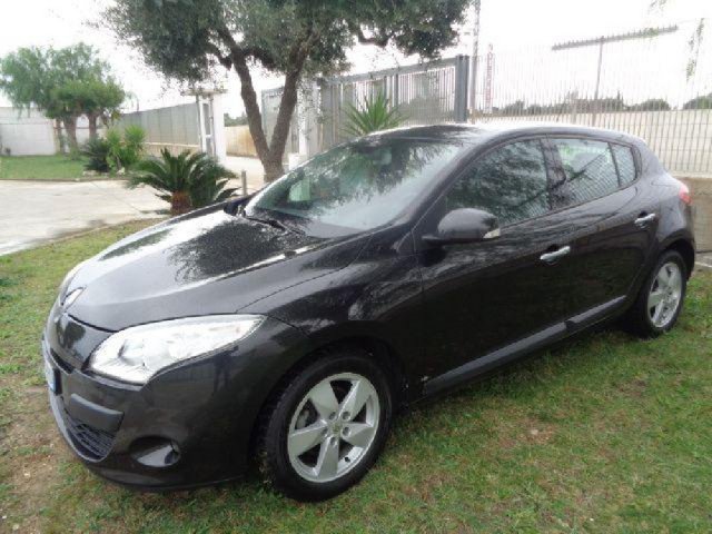 Renault Megane 1.5 dCi 110CV EDC Dynamique