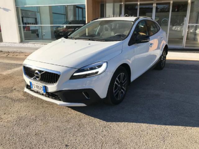 Volvo V40 Cross Country D2 Geartr. Busin. Plus
