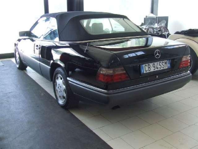 Mercedes-Benz 300