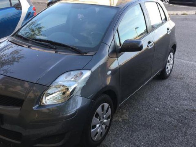 Toyota Yaris 1.3 5p. Sol