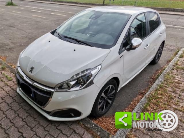 Peugeot 208 BlueHDi 100 S&S 5p. Signature