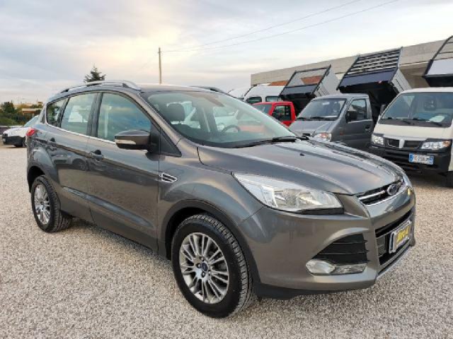 Ford Kuga 2.0 TDCI 140 CV 2WD Titanium