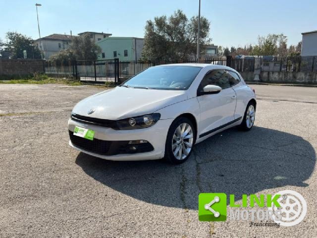 Volkswagen Scirocco 2.0 TDI 140CV DPF DSG