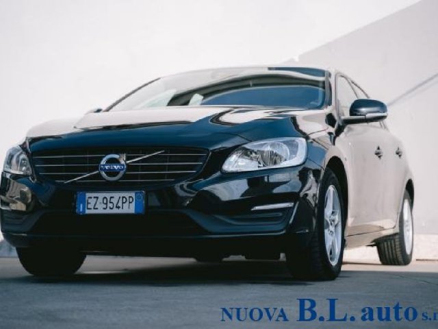 Volvo V60 D2 Momentum