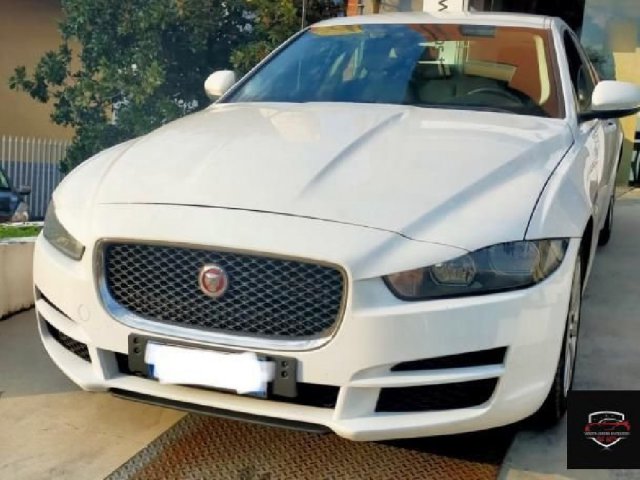 Jaguar XE 2.0 D Turbo 180 CV aut. Prestige