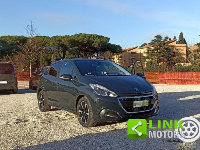 Peugeot 208 PureTech 82 S&S 5p. Signature