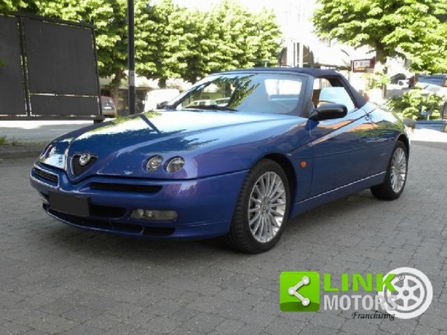 Alfa Romeo Spider 2.0i V6 turbo L