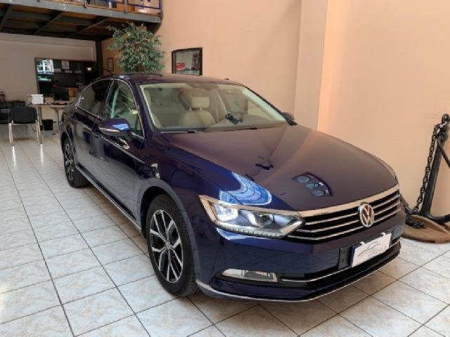 Volkswagen Passat 2.0 TDI 190CV 4MOT DSG Highl. BMT