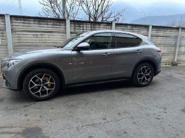 Alfa Romeo Stelvio 2.2 T.diesel 190 CV AT8 Q4 Exec.