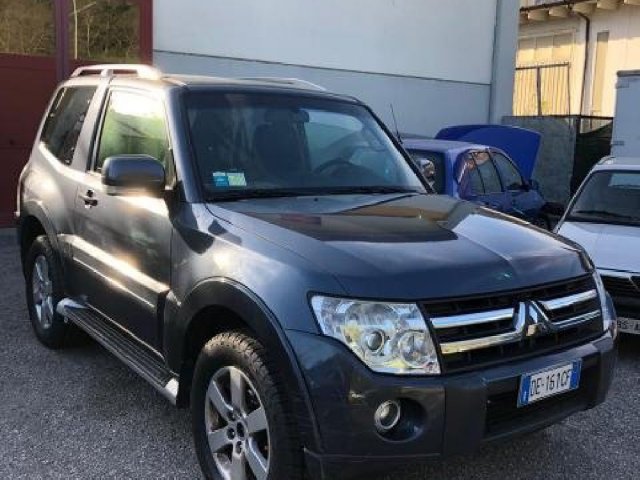 Mitsubishi Pajero 3.2 DI-D 16V aut. 3p. Instyle DPF