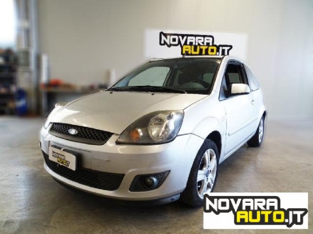 Ford Fiesta V 3p. Titanium